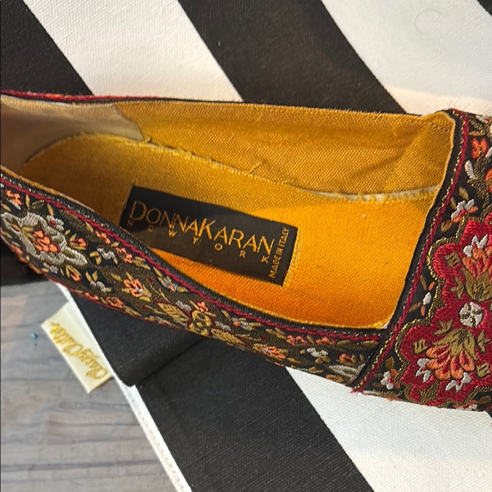 Donna Karan Yellow and Black Flats with Mixed Patterns - Picture 2 of 5